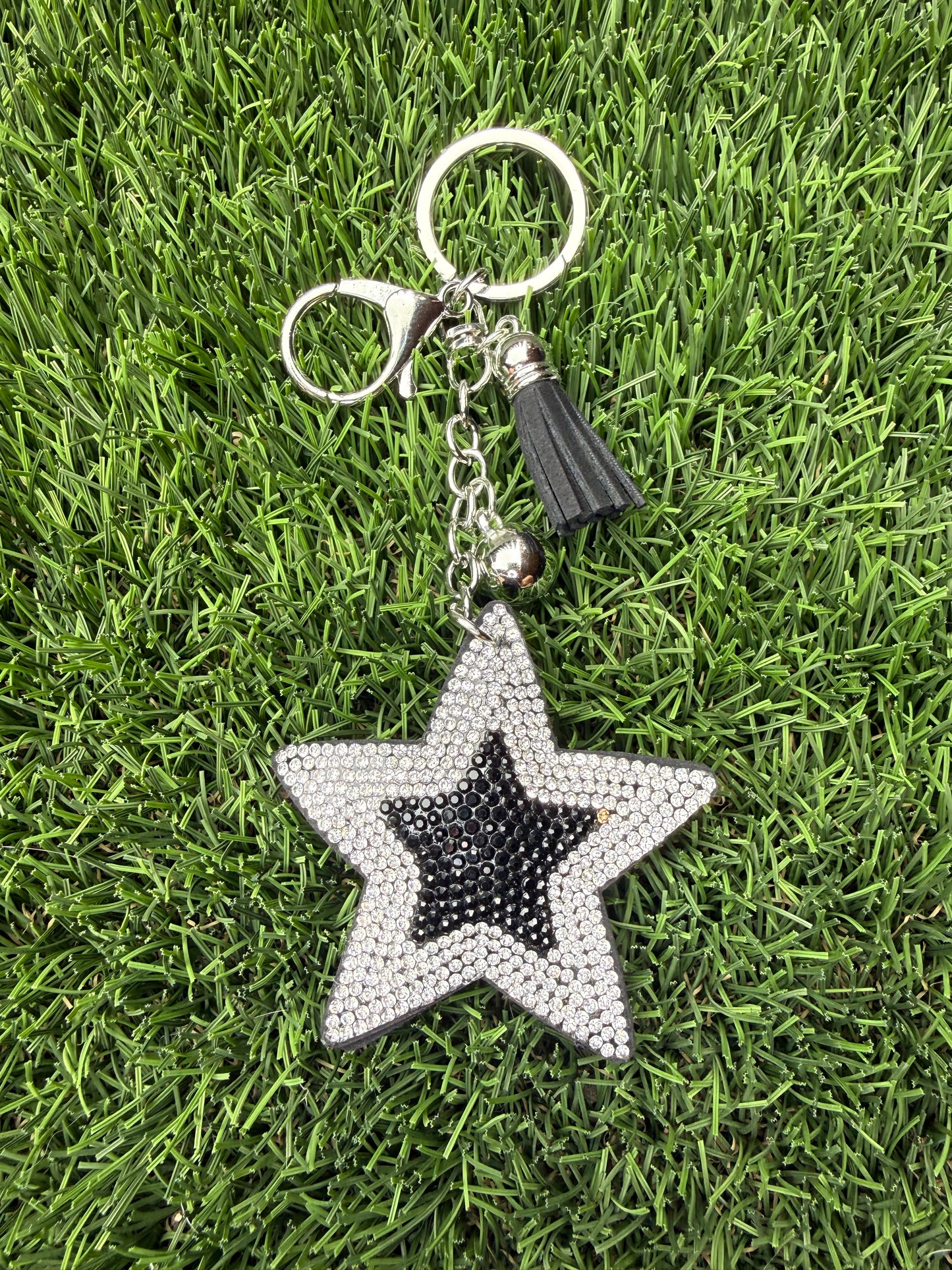 Black and silver star