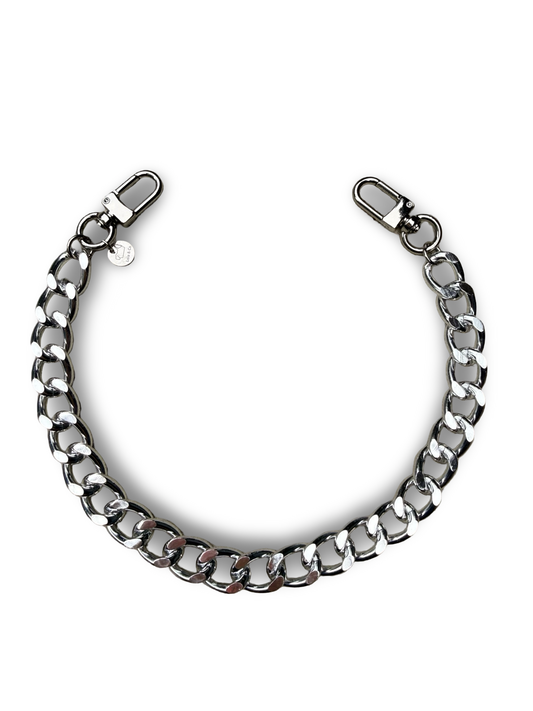 Silver aluminum chain